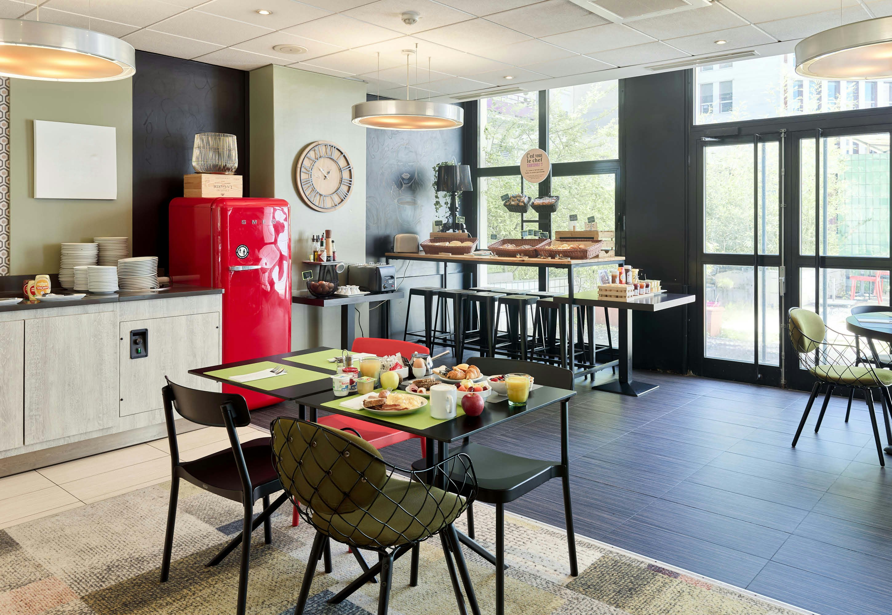 B&B Hotel Saint Quentin en Yvelines Centre Gare 25/32