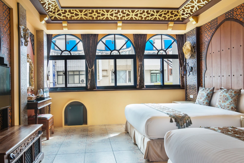 J.T World Funtrip B&B 13/44