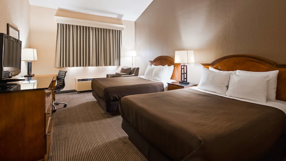 Best Western University Inn 6/44