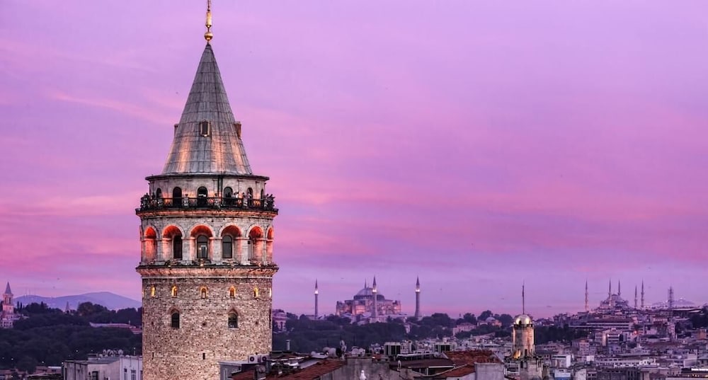 Four Sides Beyoglu 15/16