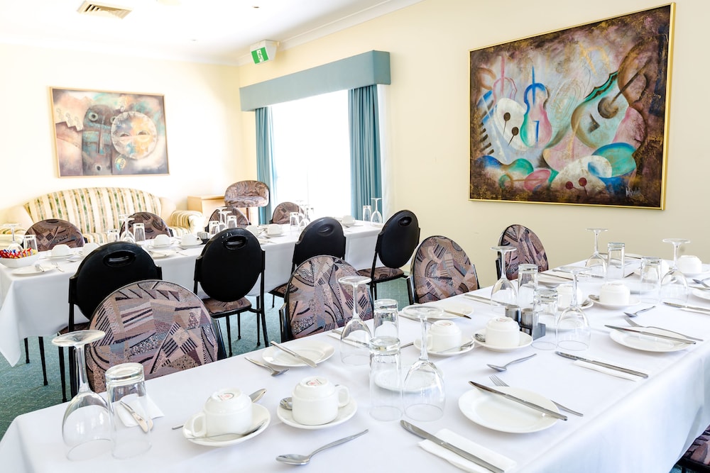 ABCOT INN 47/58