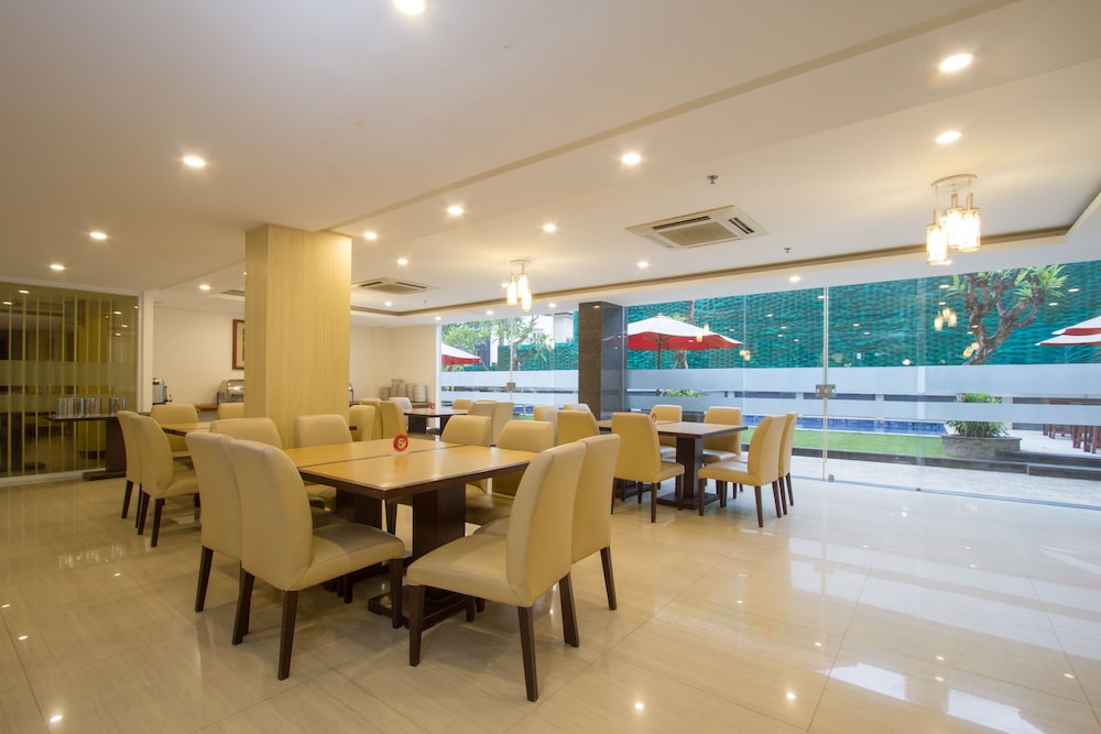 Mars City Hotel 37/51