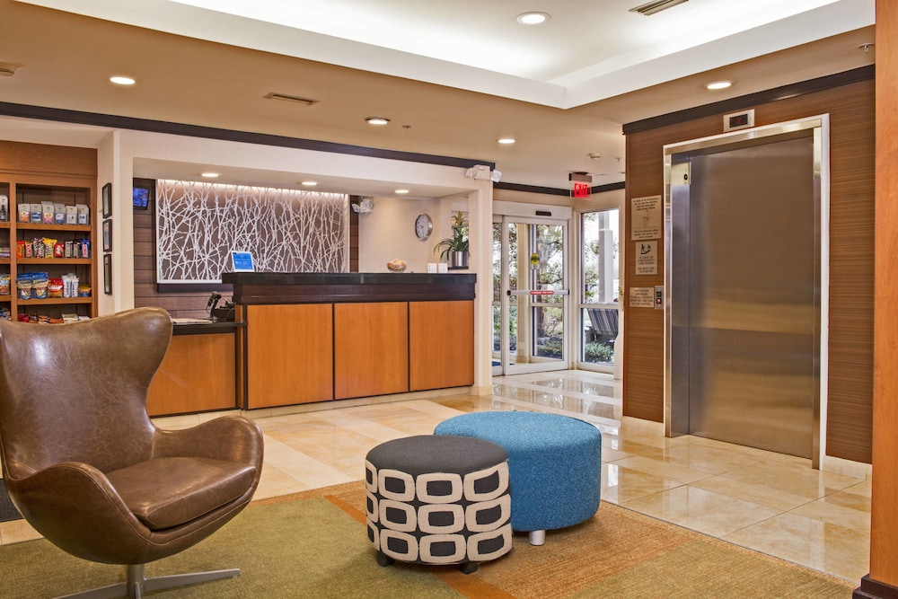 Fairfield Inn And Suites Frederick 7/50