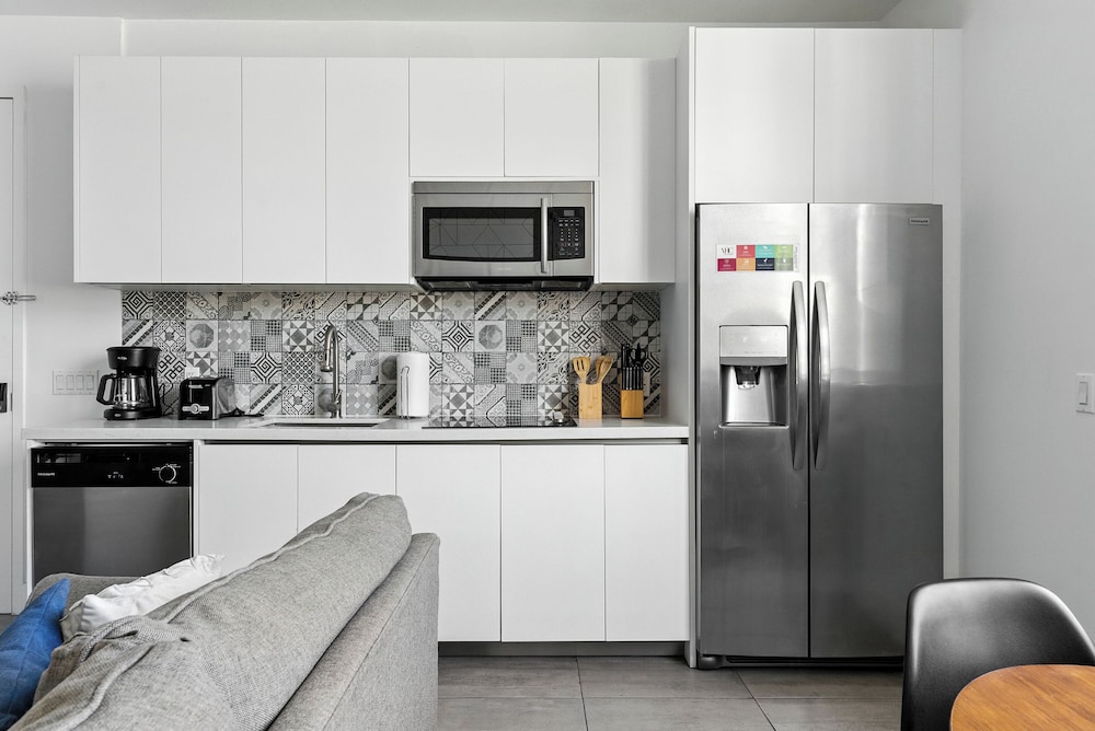 Vhc Luxury Apartments 9/67
