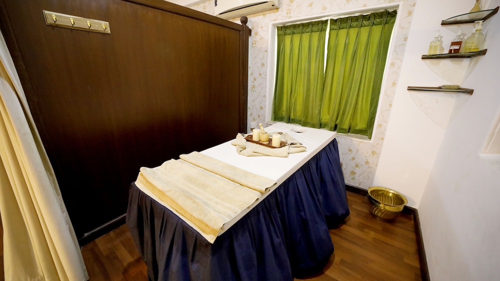 Hotel Udaigarh 52/57