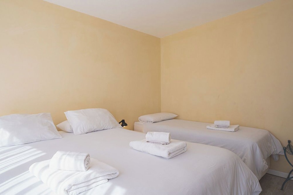 Hotel Hostal del Rey 7/51