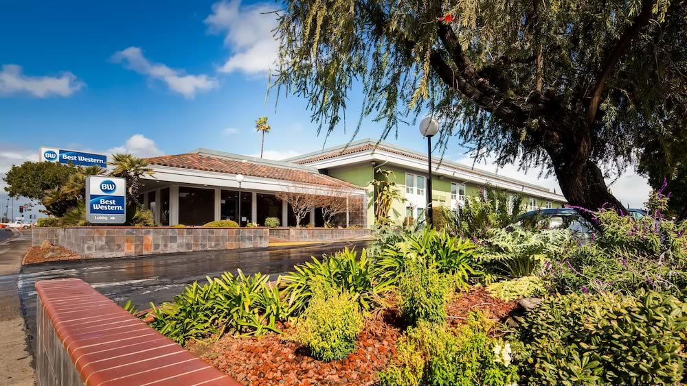 Best Western Village Inn Fresno 5/39