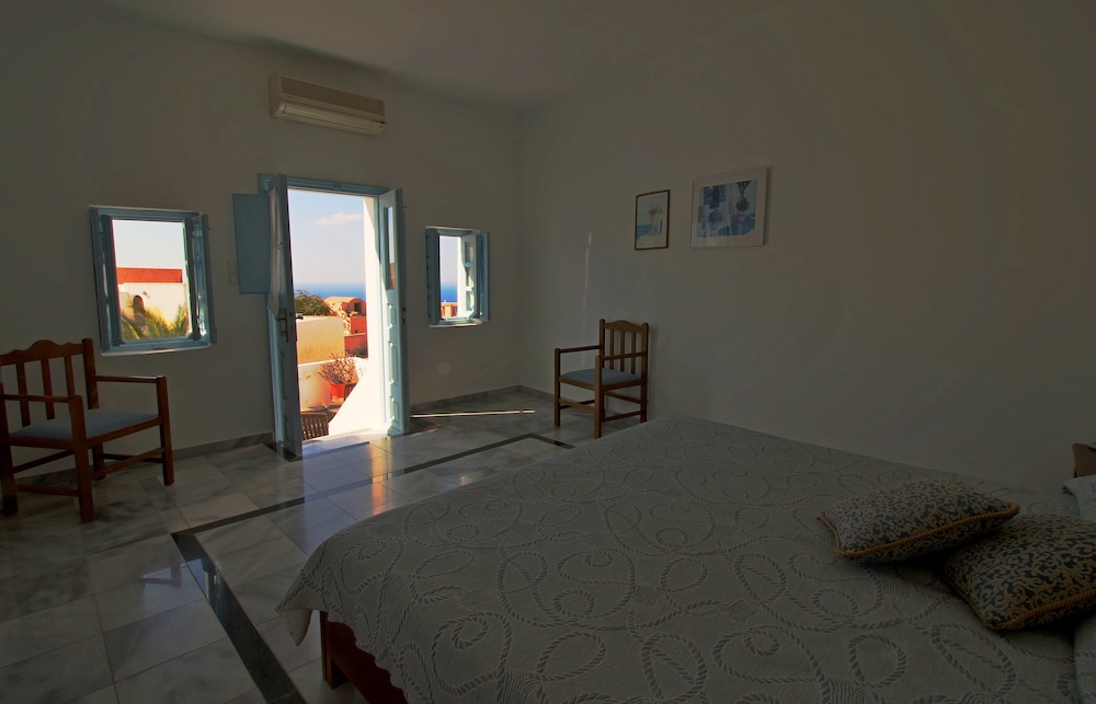 Aethrio Sunset Village Oia 24/87