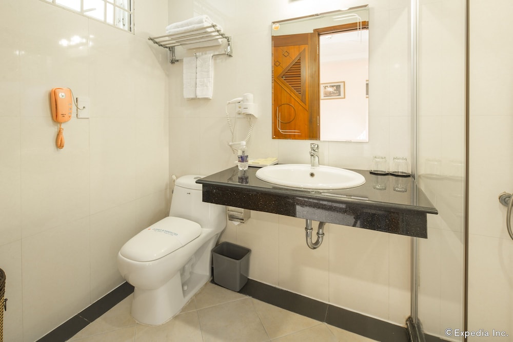 Kin Hotel Thai Van Lung 44/50
