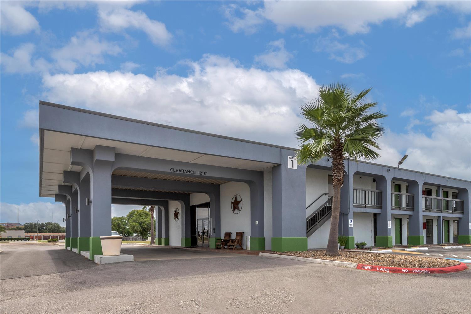 Days Inn by Wyndham Victoria TX East 3/7