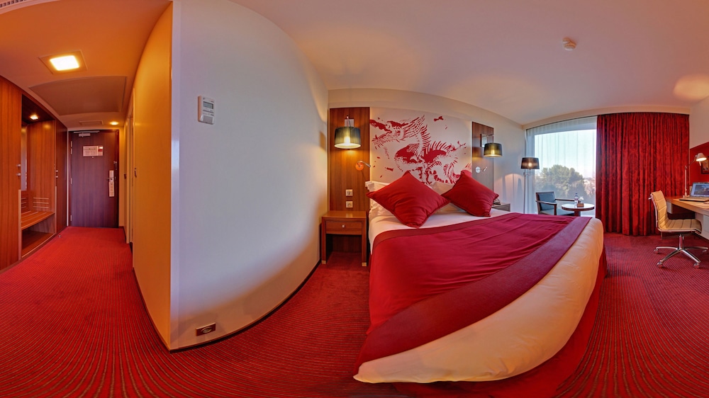 Crowne Plaza Montpellier Corum 10/71