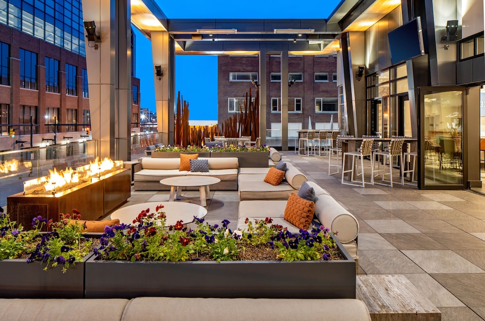 Hyatt House Indianapolis Downtown 7/70