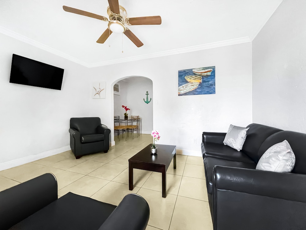 OceanSide Boutique Hotel Hollywood 28/40