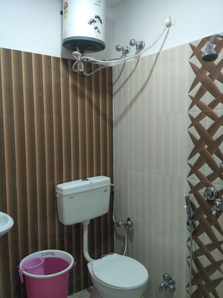 Hotel Utsav Residency 34/37