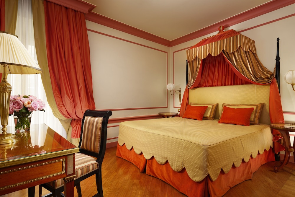 SUPERIOR, DOUBLE BED