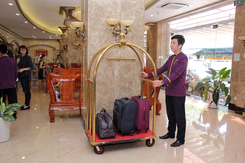 Tran Vinh Hotel 11/66