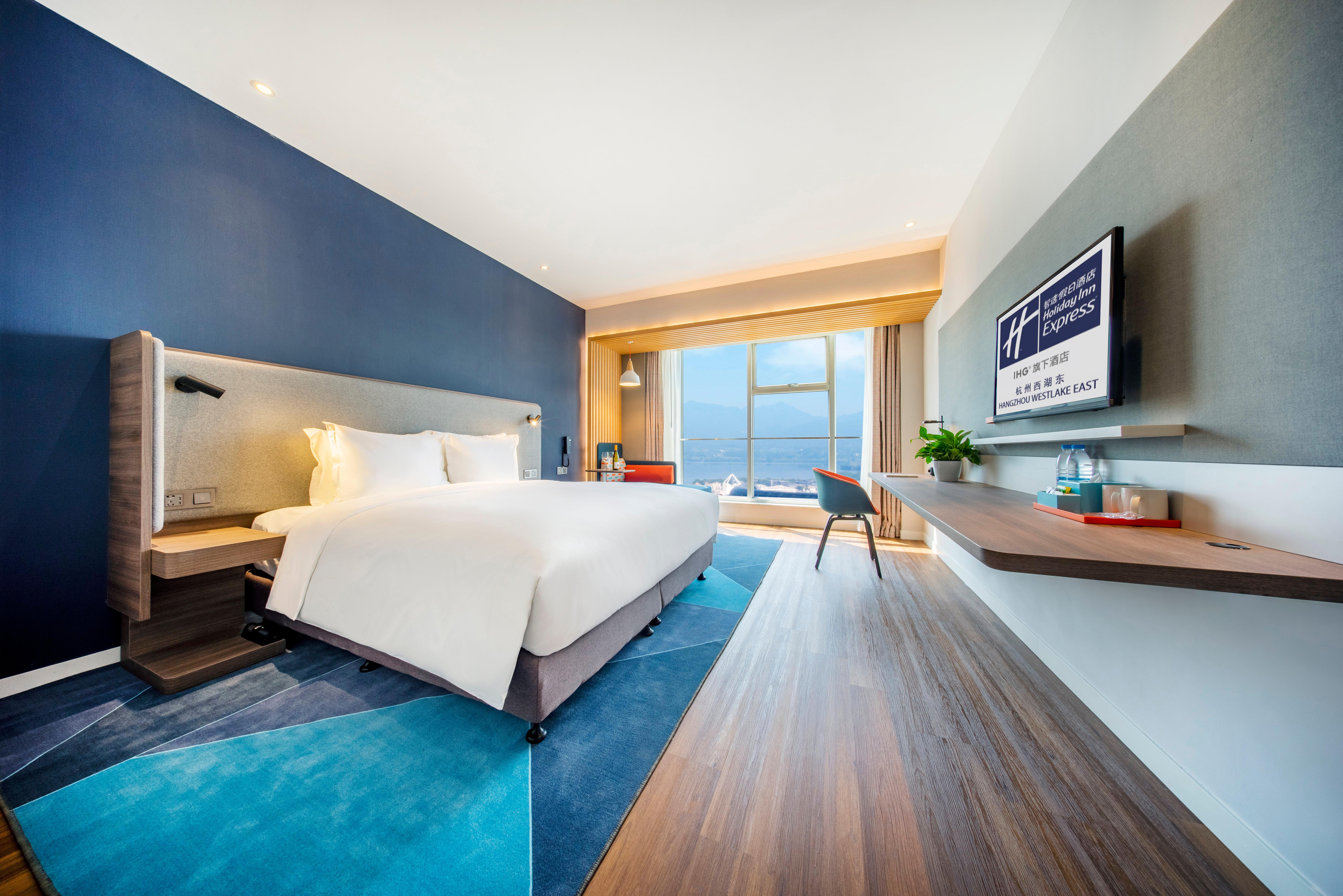 Room, Double Bed, Lake View