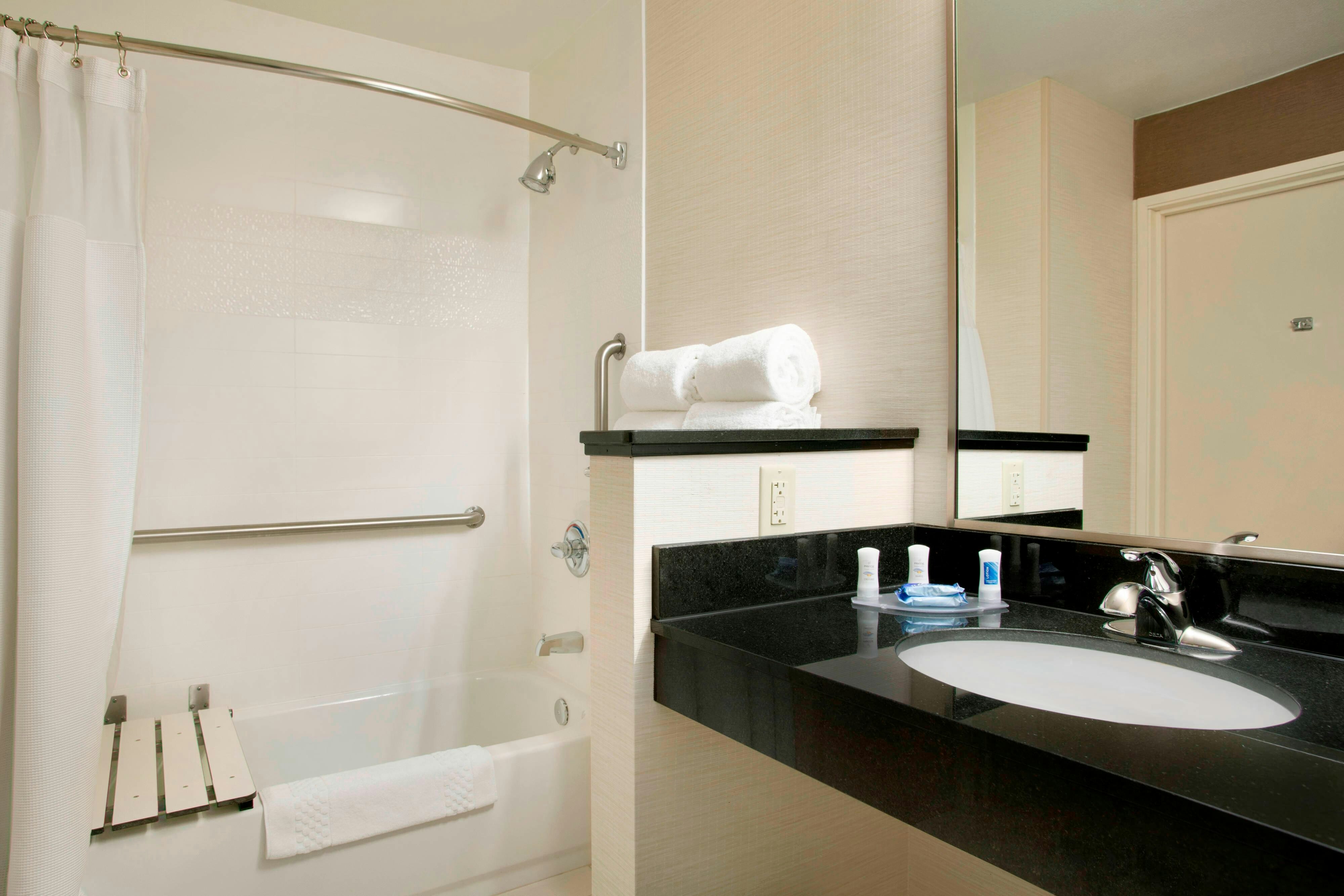 Fairfield Inn & Suites Quincy 32/33