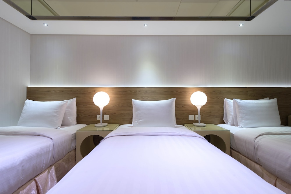 GREEN WORLD HOTEL ZHONGHUA 21/80