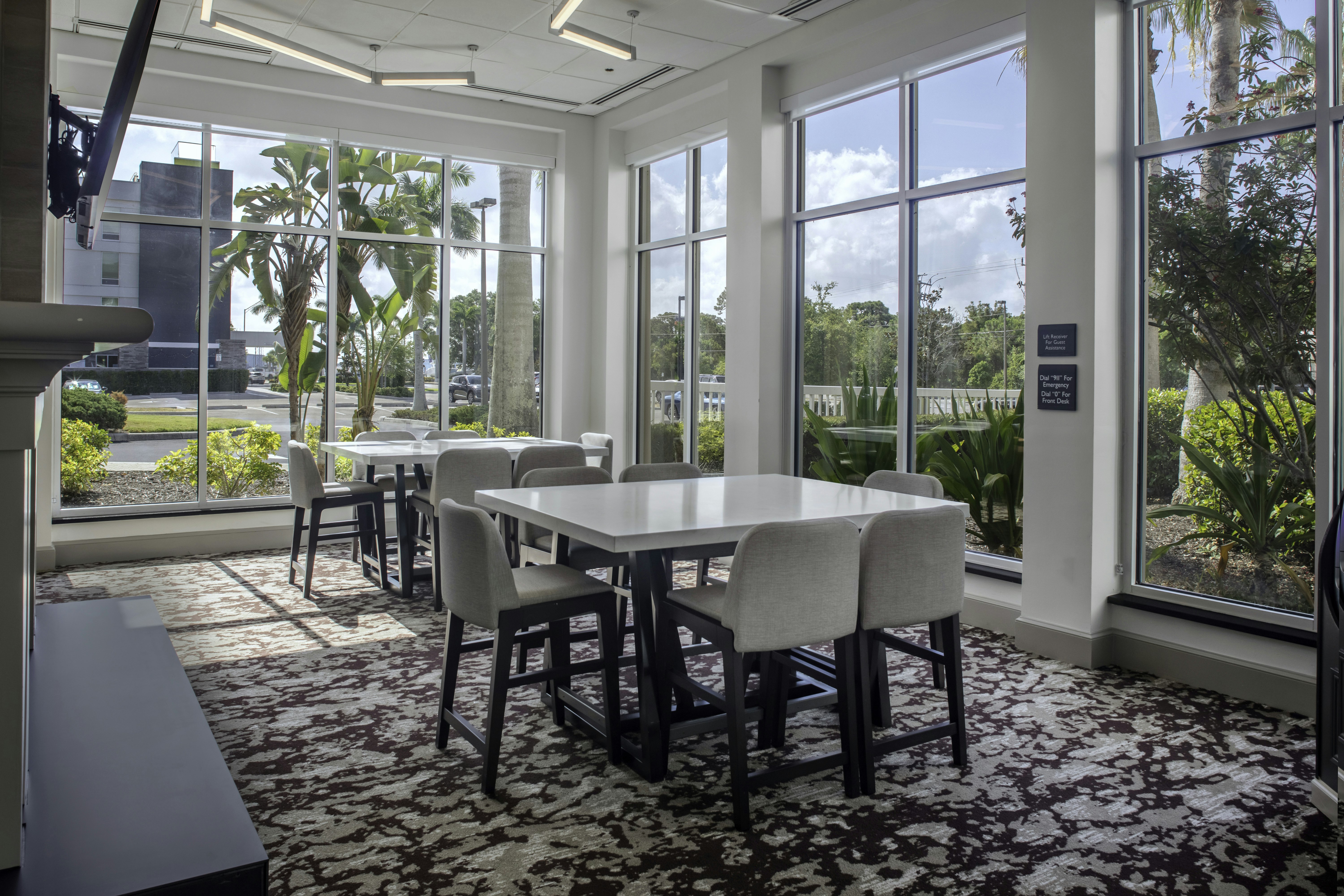 Hilton Garden Inn Sarasota-Bradenton Airport 7/11