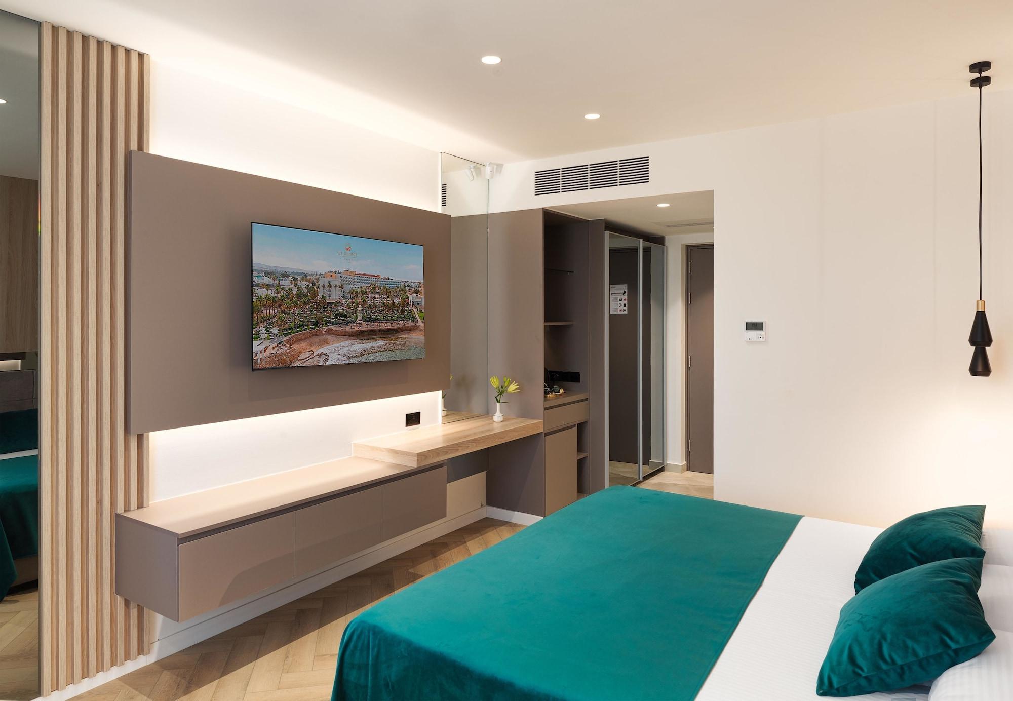 Deluxe, Double Bed, Mountain View