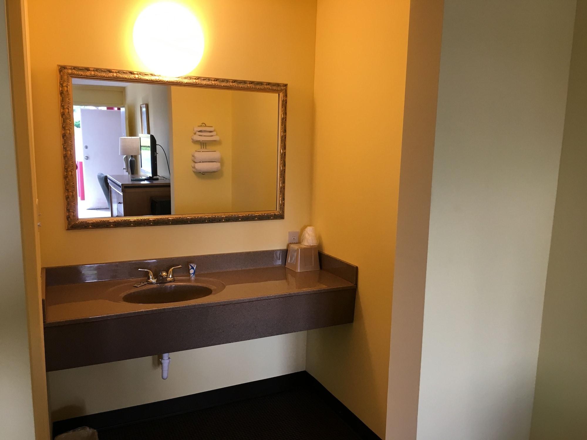 Budget Inn Tarboro 3/12