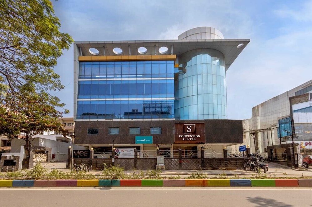S Hotels 2/50