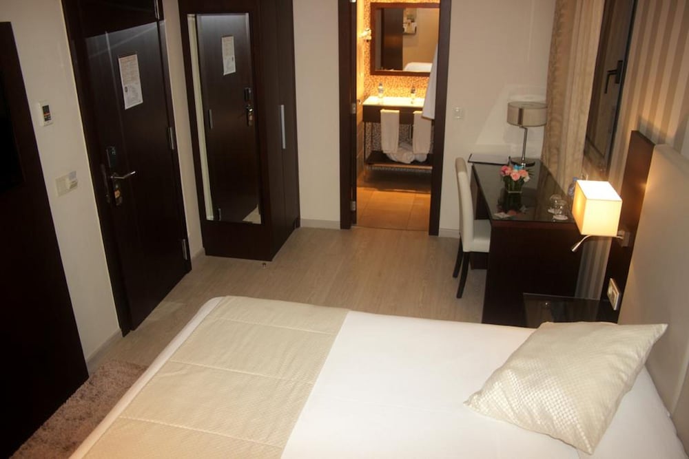 Az Hotel Zeralda 10/43