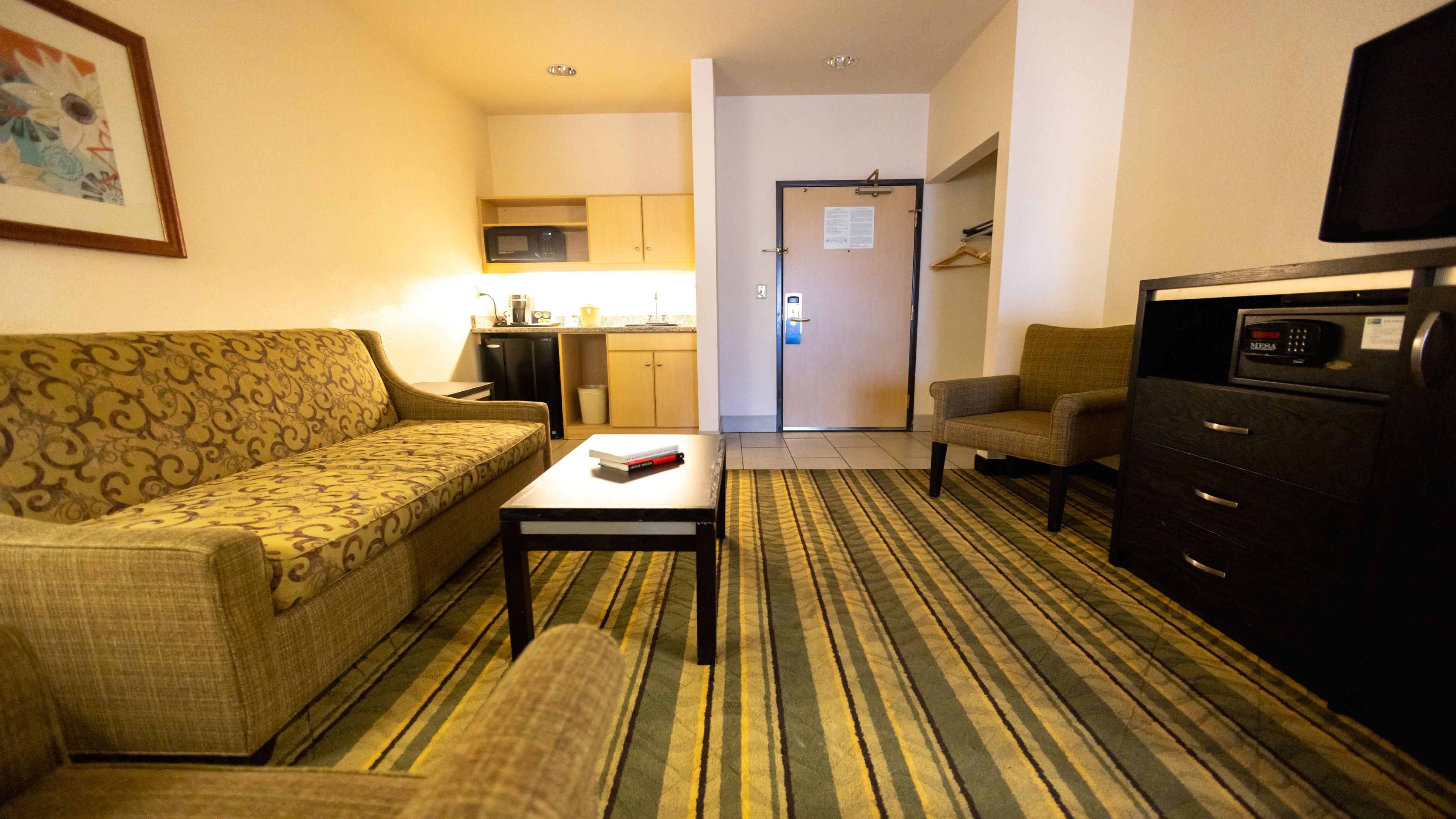 Holiday Inn Express Hotel Suites Berkeley 57/73
