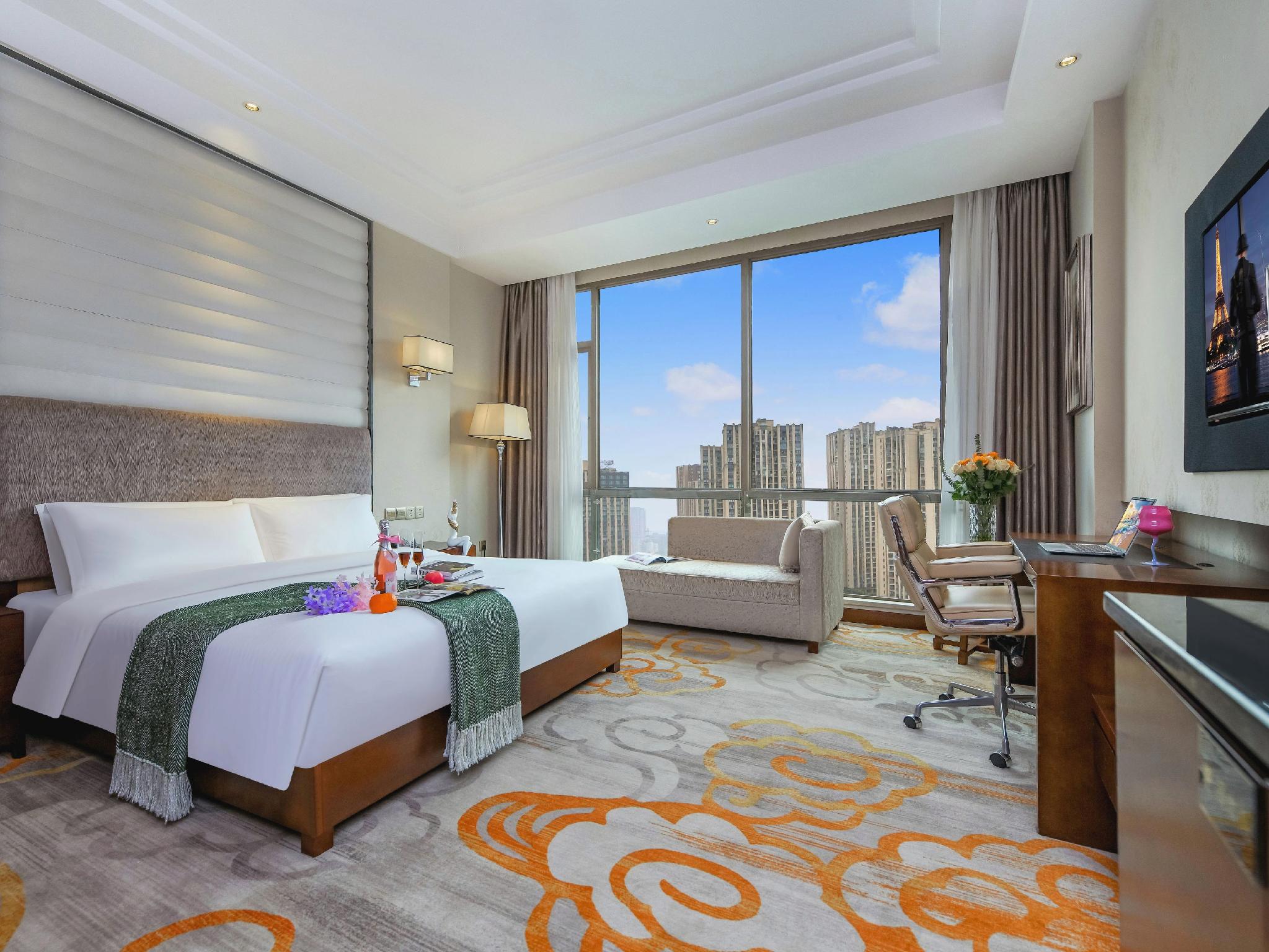 Sport Hotel (Chongqing West Railway Station) 23/39