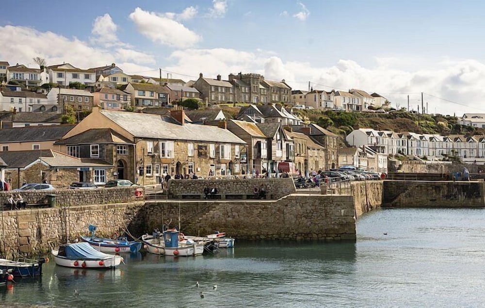 Harbour Inn 40/48