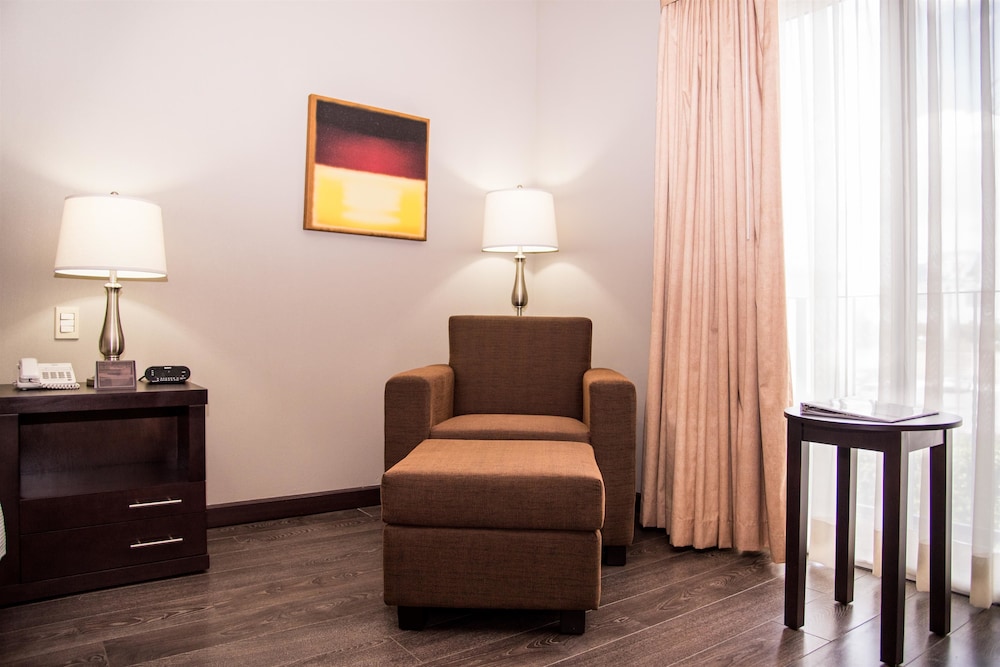 Best Western Plus Monterrey Aeropuerto 30/55