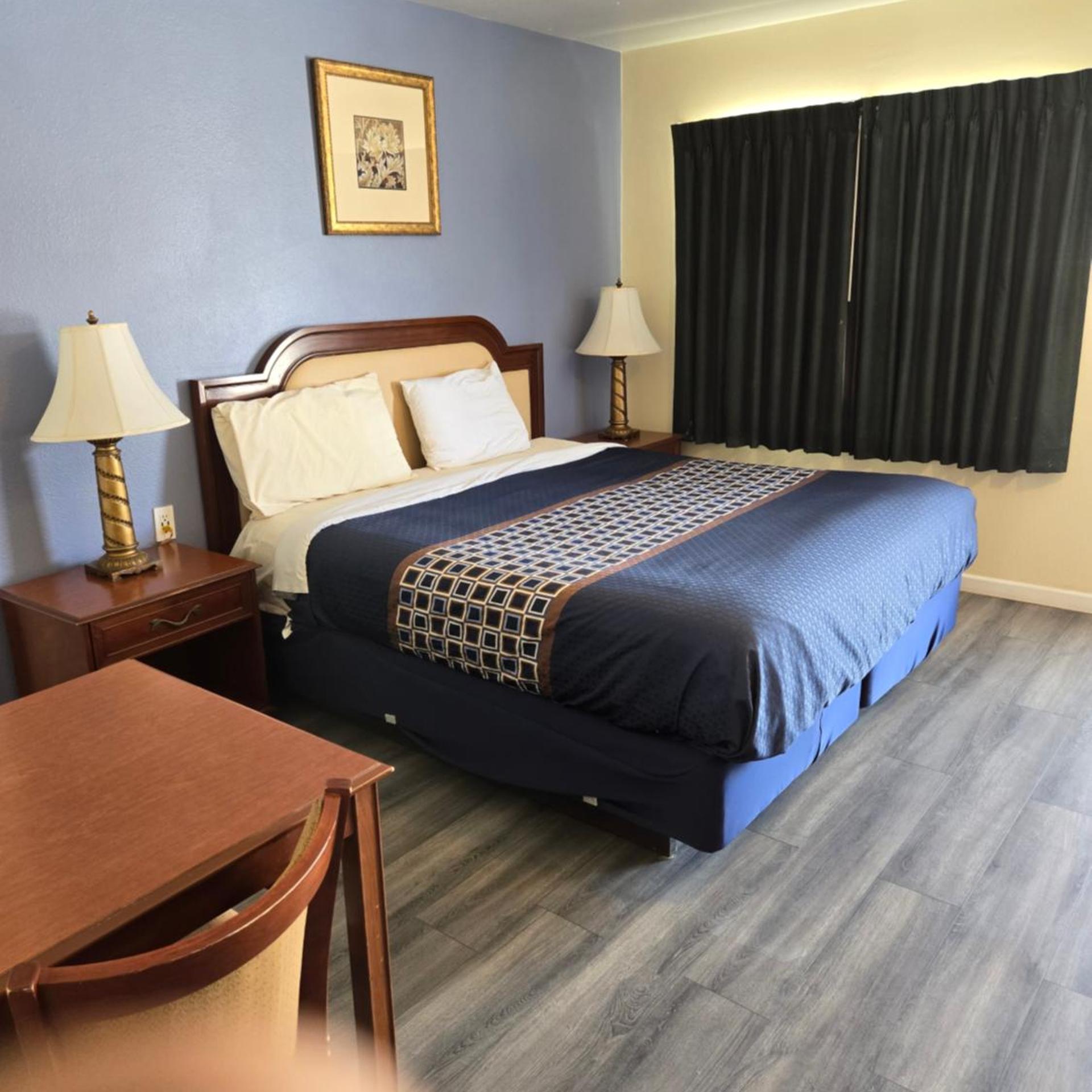 جناح بسرير كينج وسريرين مزدوجين، Rodeway Inn & Suites Blythe I-10, CA 9/18