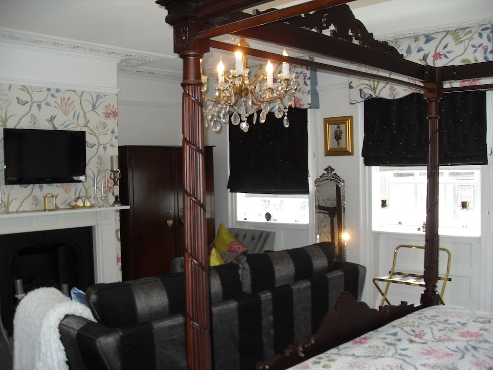 Jessop House 38/40