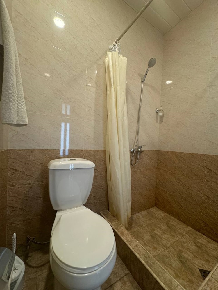 Menua Hotel 44/49