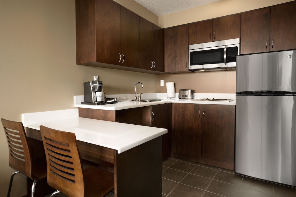 Microtel Inn And Suites By Wyndham Whitecourt 31/41