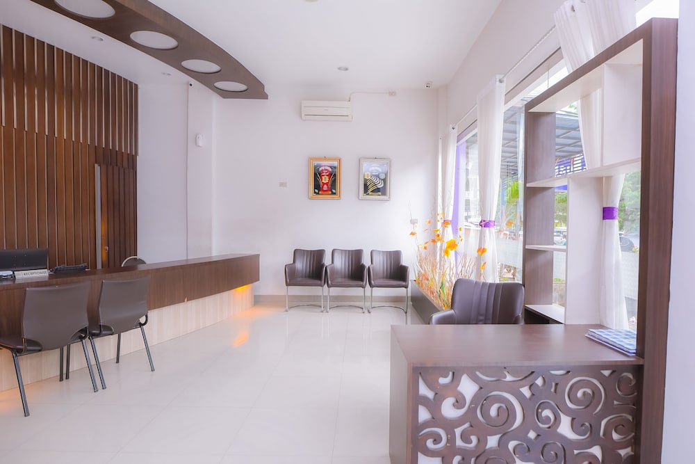 OYO 1630 Hotel Syariah Ring Road 9/33