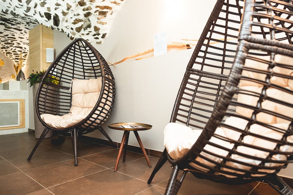 LE GRAND AIGLE HOTEL 30/50