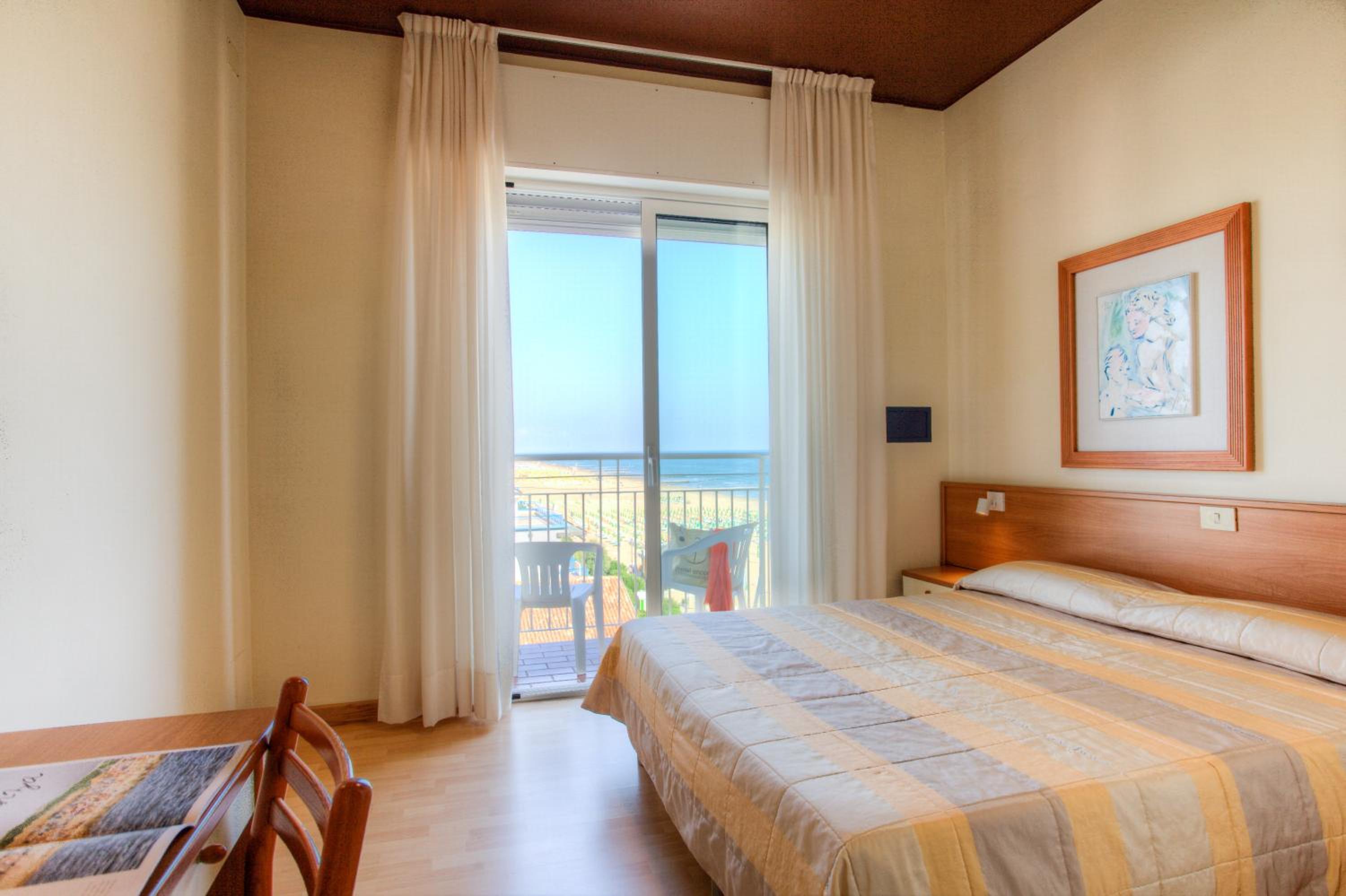 Hotel Ancora 12/50