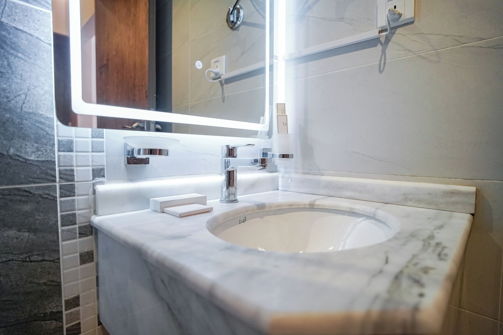فندق إعمار ليجند(Emaar Legend Hotel) 20/23