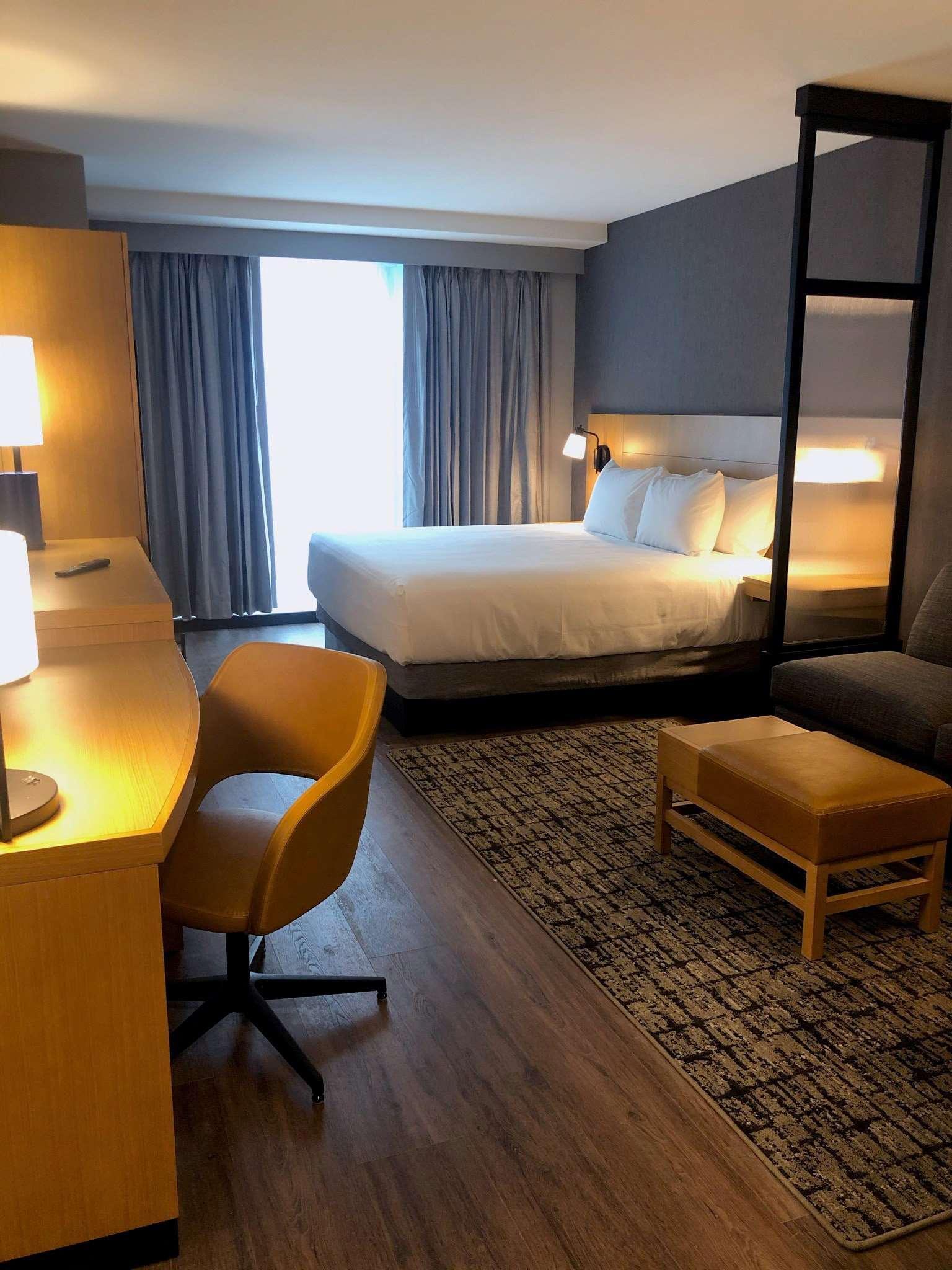 Room, King Bed, Sofa