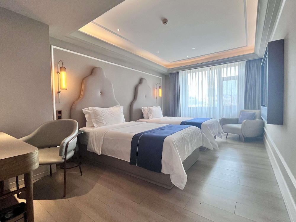 Mercure Harbin Hexing Road 21/48