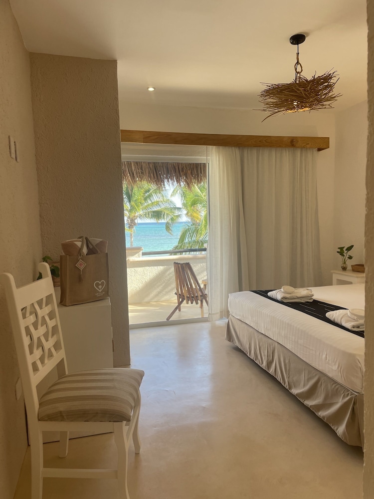 ROOM, DOUBLE BED, SEA VIEW