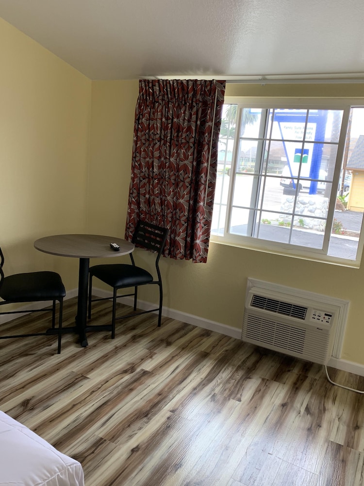 Estero Bay Motel 35/57