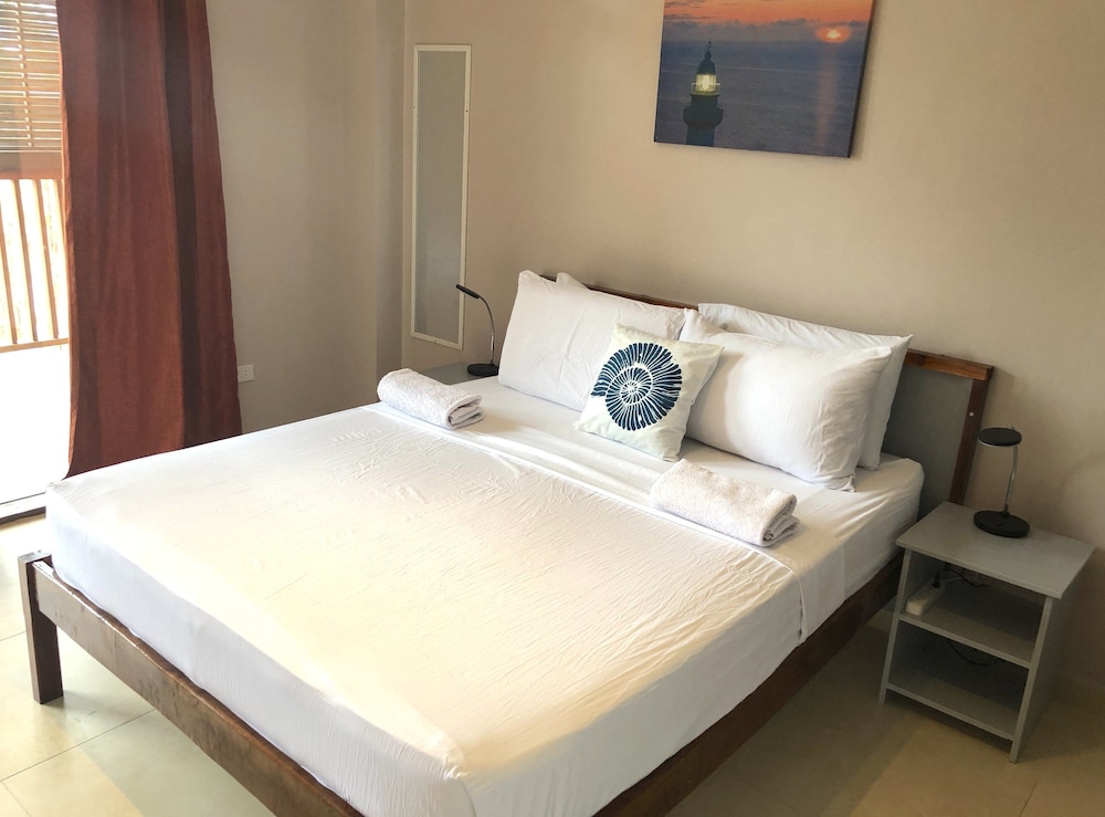 Reef Beach Resort 11/69