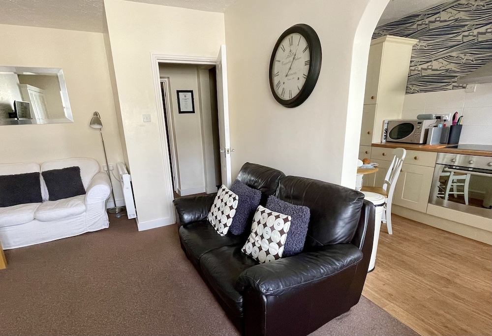 Fayvan Apartments 24/50