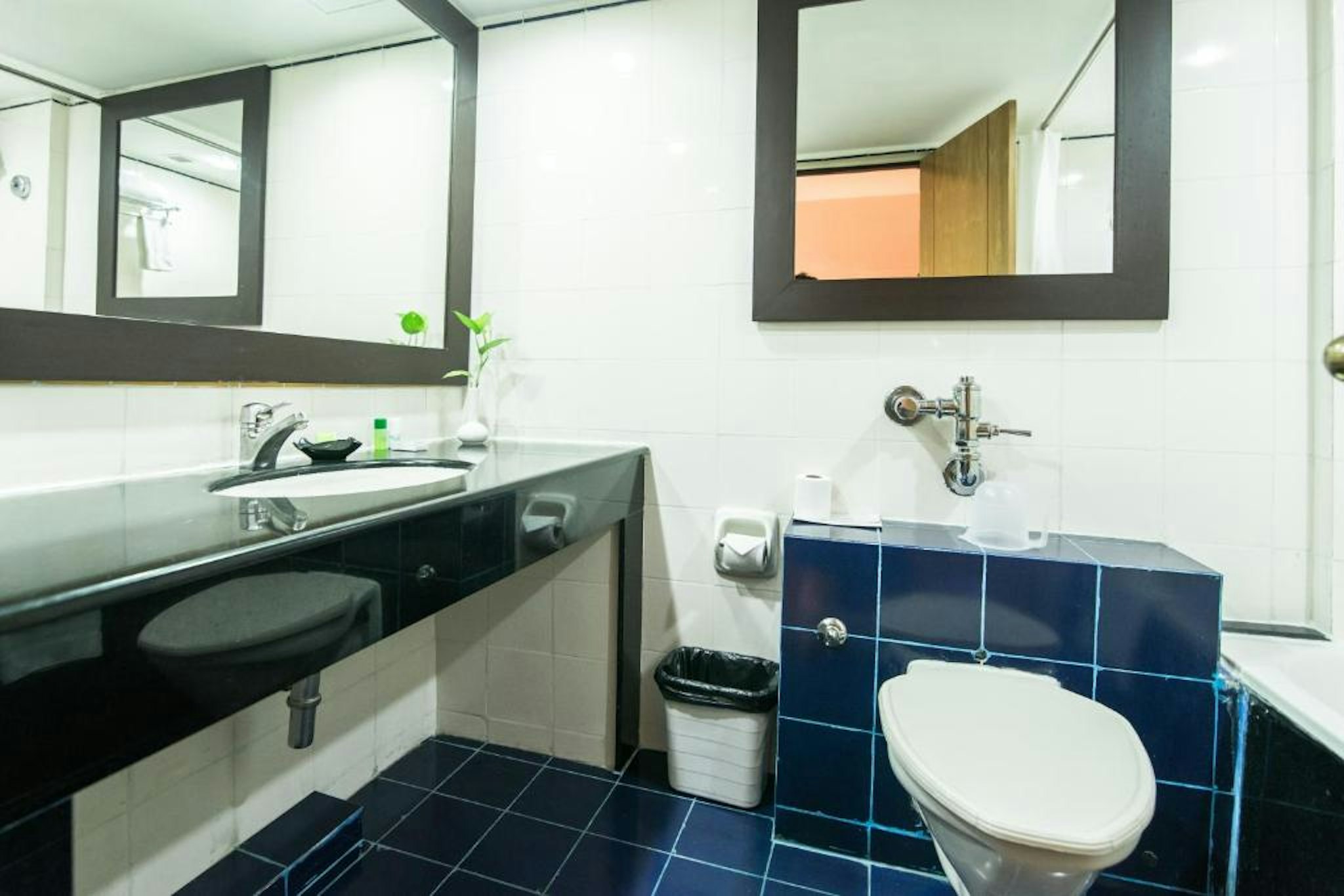 Halcyon Hotel Residences 52/55