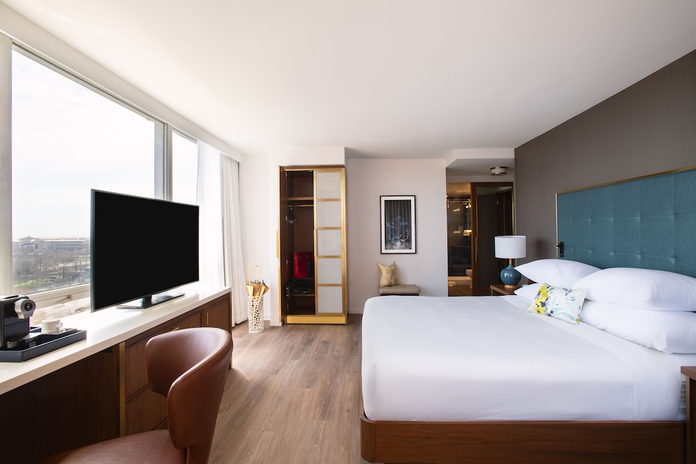 Le Meridien Essex Chicago 13/50