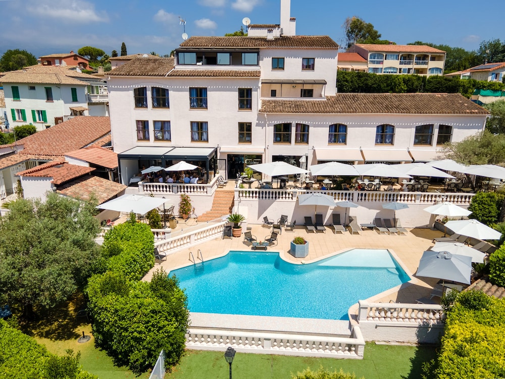 Hotel Perla Riviera 8/48