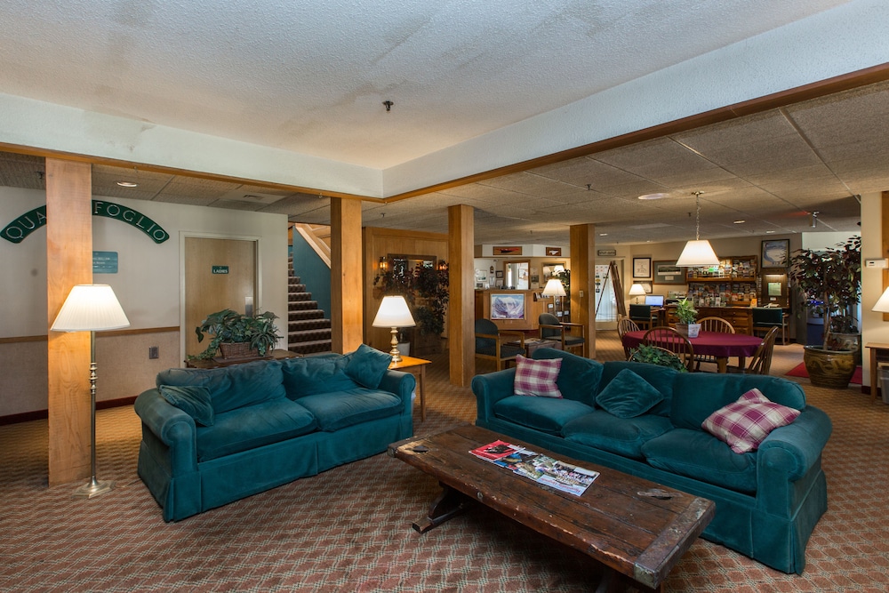 Commodores Inn 27/50